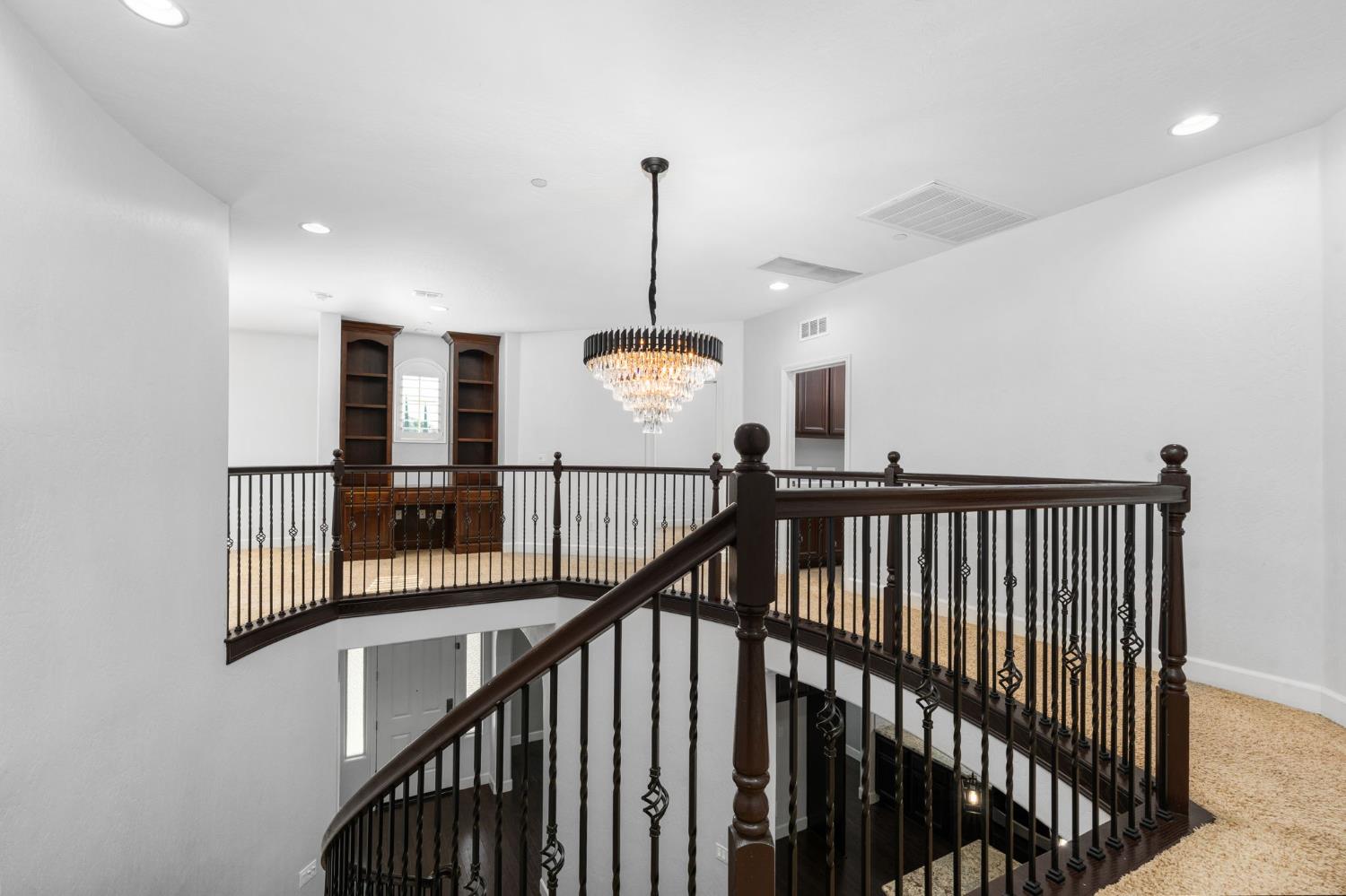 2868 Graybark Ave, Clovis, CA 93619