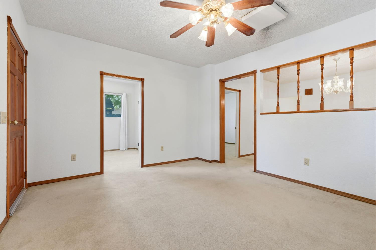 509 West Ave, Sanger, CA 93657