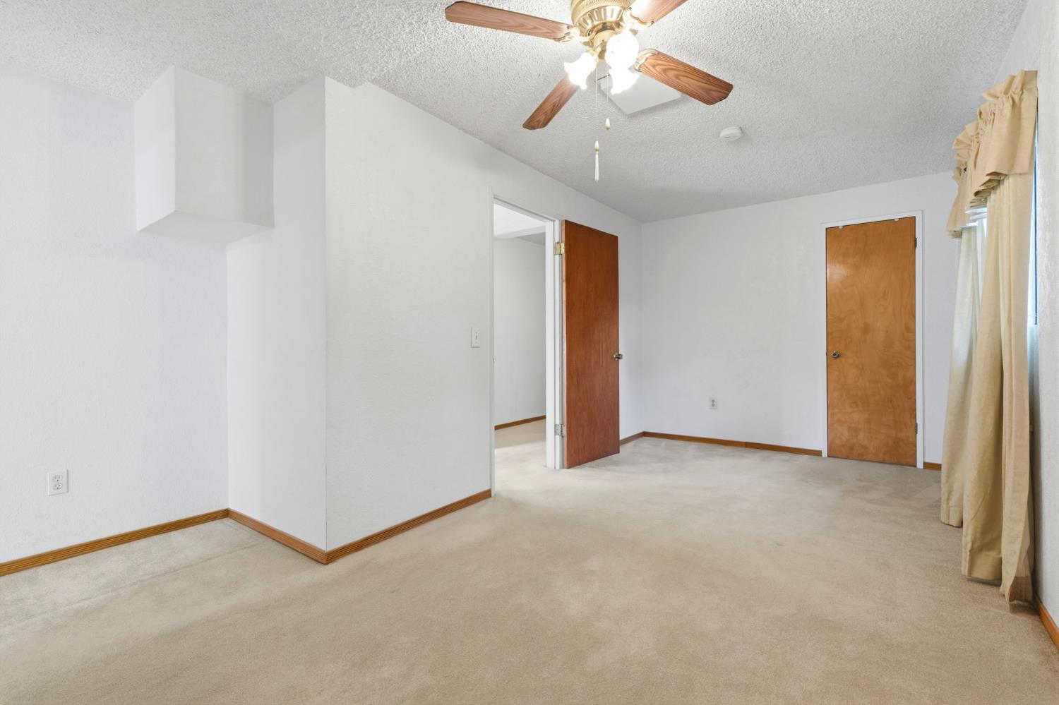 509 West Ave, Sanger, CA 93657