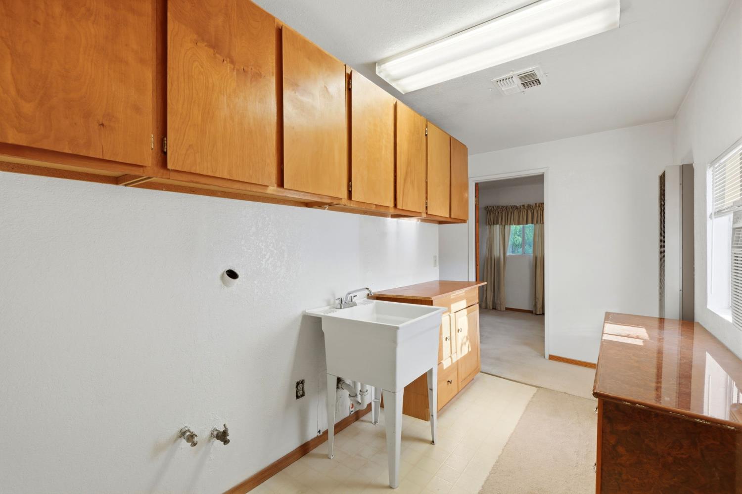 509 West Ave, Sanger, CA 93657