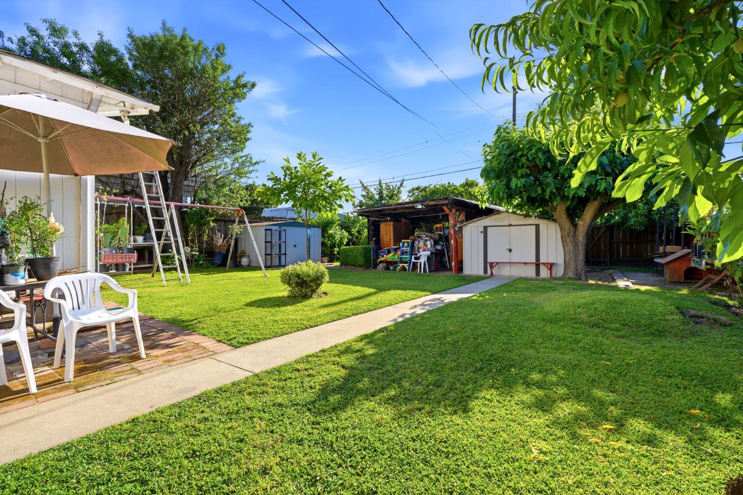 509 West Ave, Sanger, CA 93657