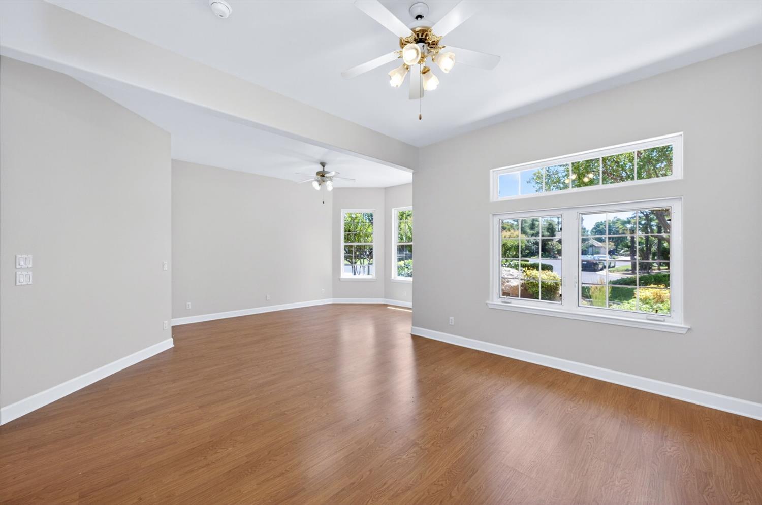 1550 E Starpass Dr, Fresno, CA 93730