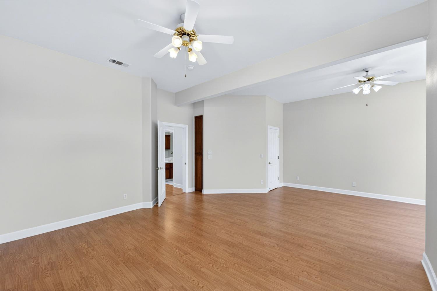 1550 E Starpass Dr, Fresno, CA 93730