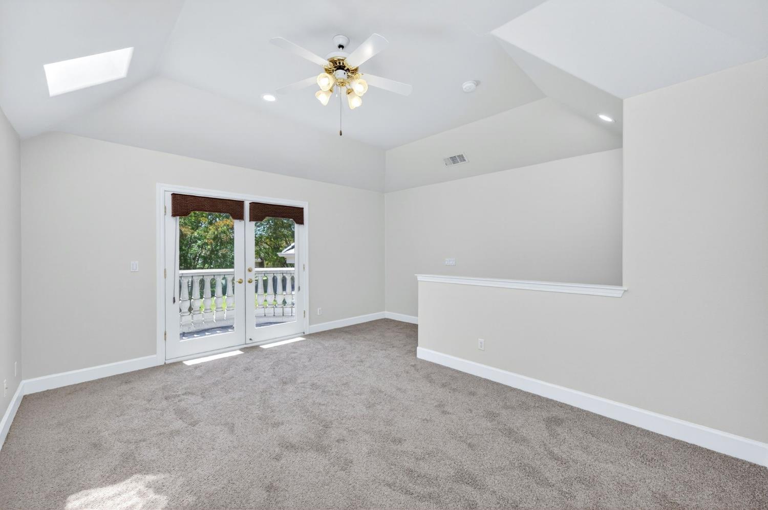 1550 E Starpass Dr, Fresno, CA 93730