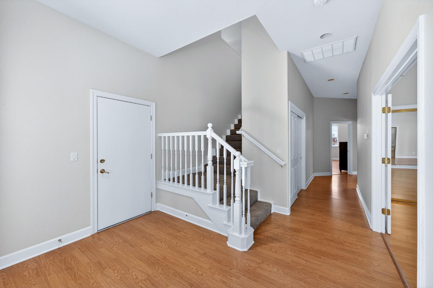 1550 E Starpass Dr, Fresno, CA 93730