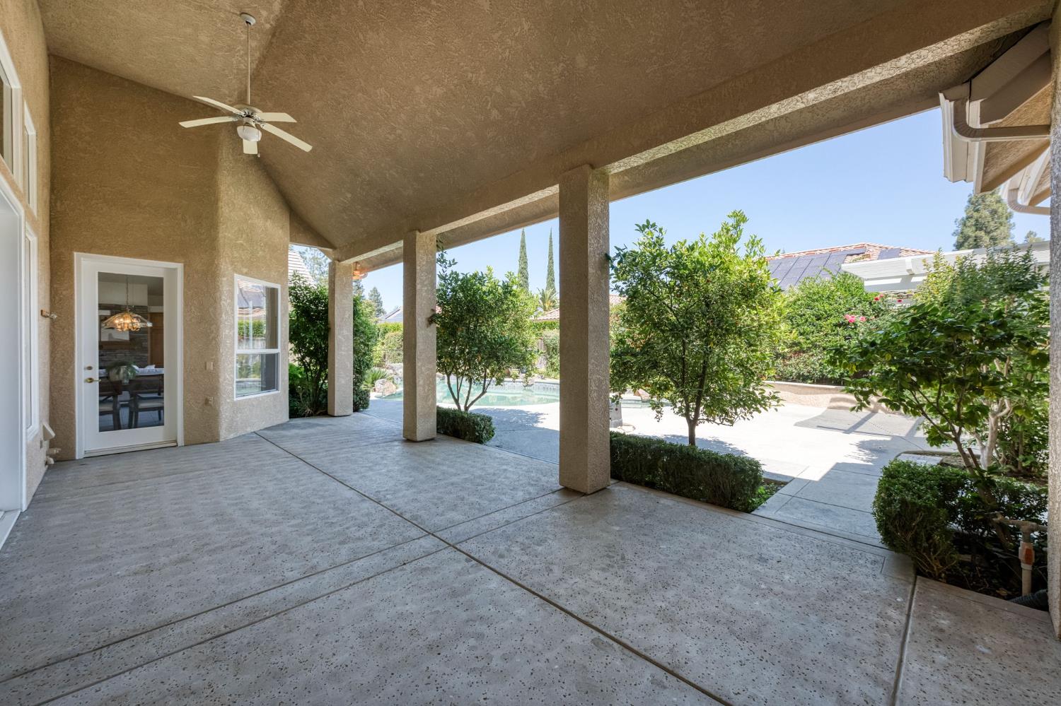 1550 E Starpass Dr, Fresno, CA 93730