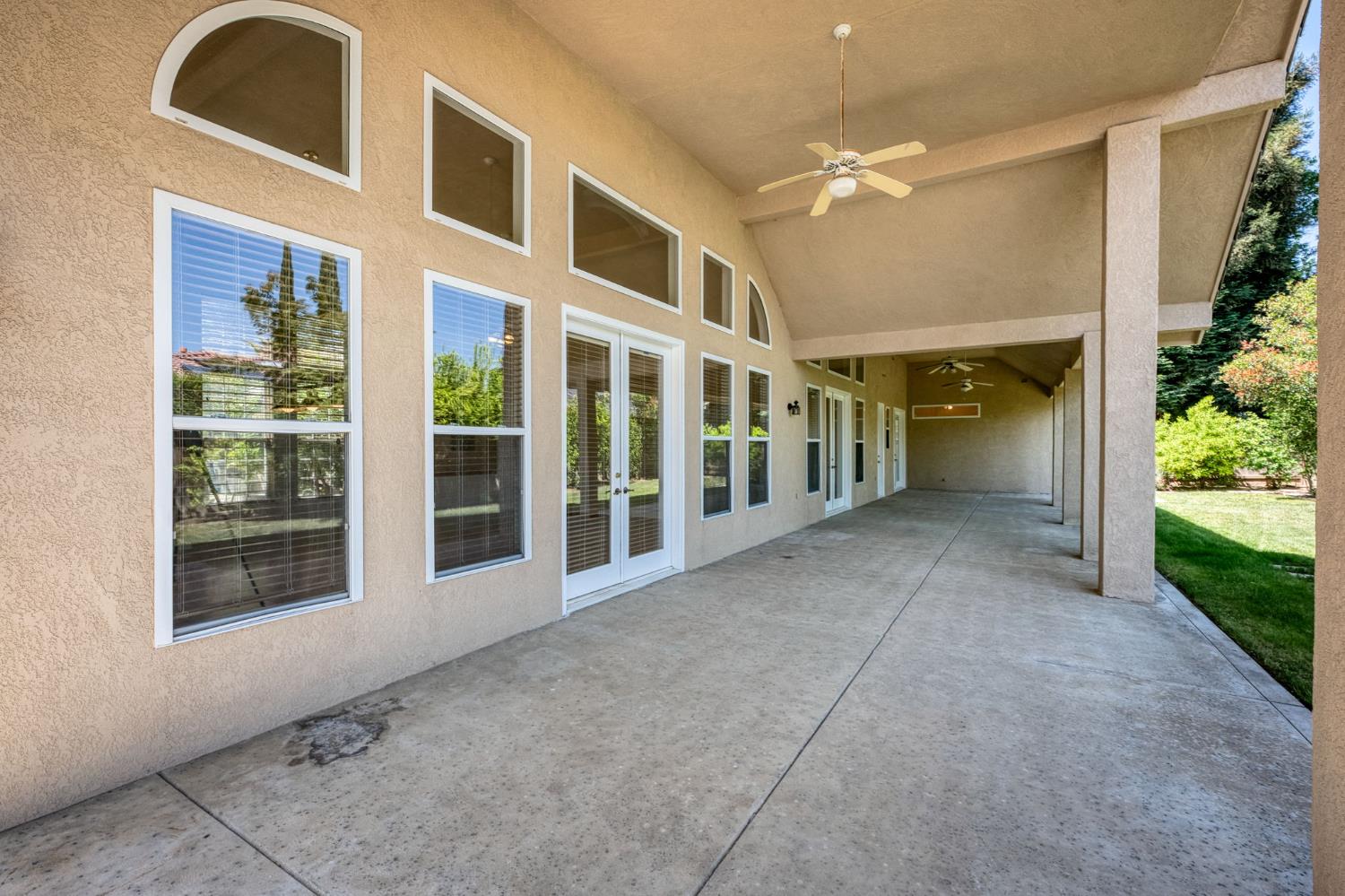 1550 E Starpass Dr, Fresno, CA 93730