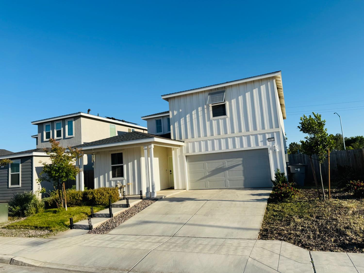 5843 W Laguna Ave, Fresno, CA 93722