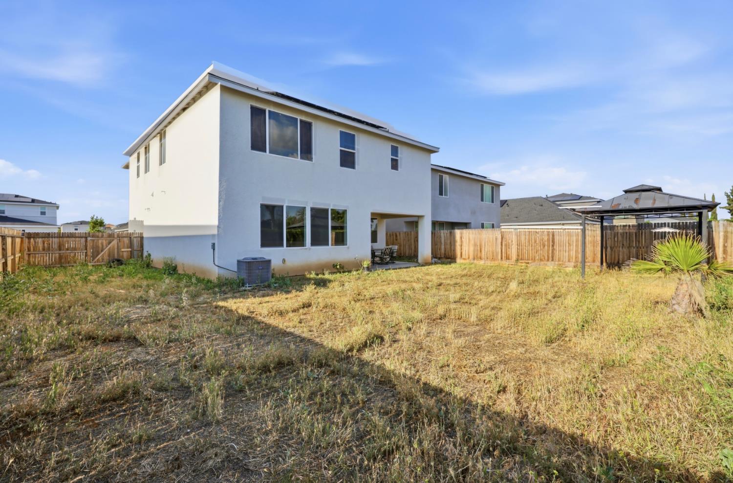 5843 W Laguna Ave, Fresno, CA 93722