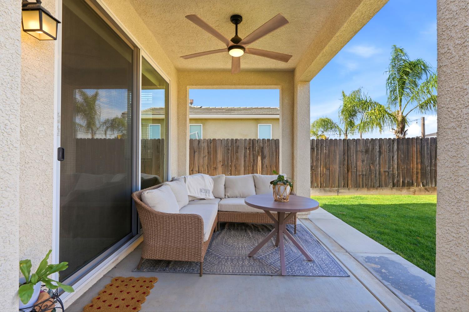 3245 Las Rosas Ave, Clovis, CA 93619