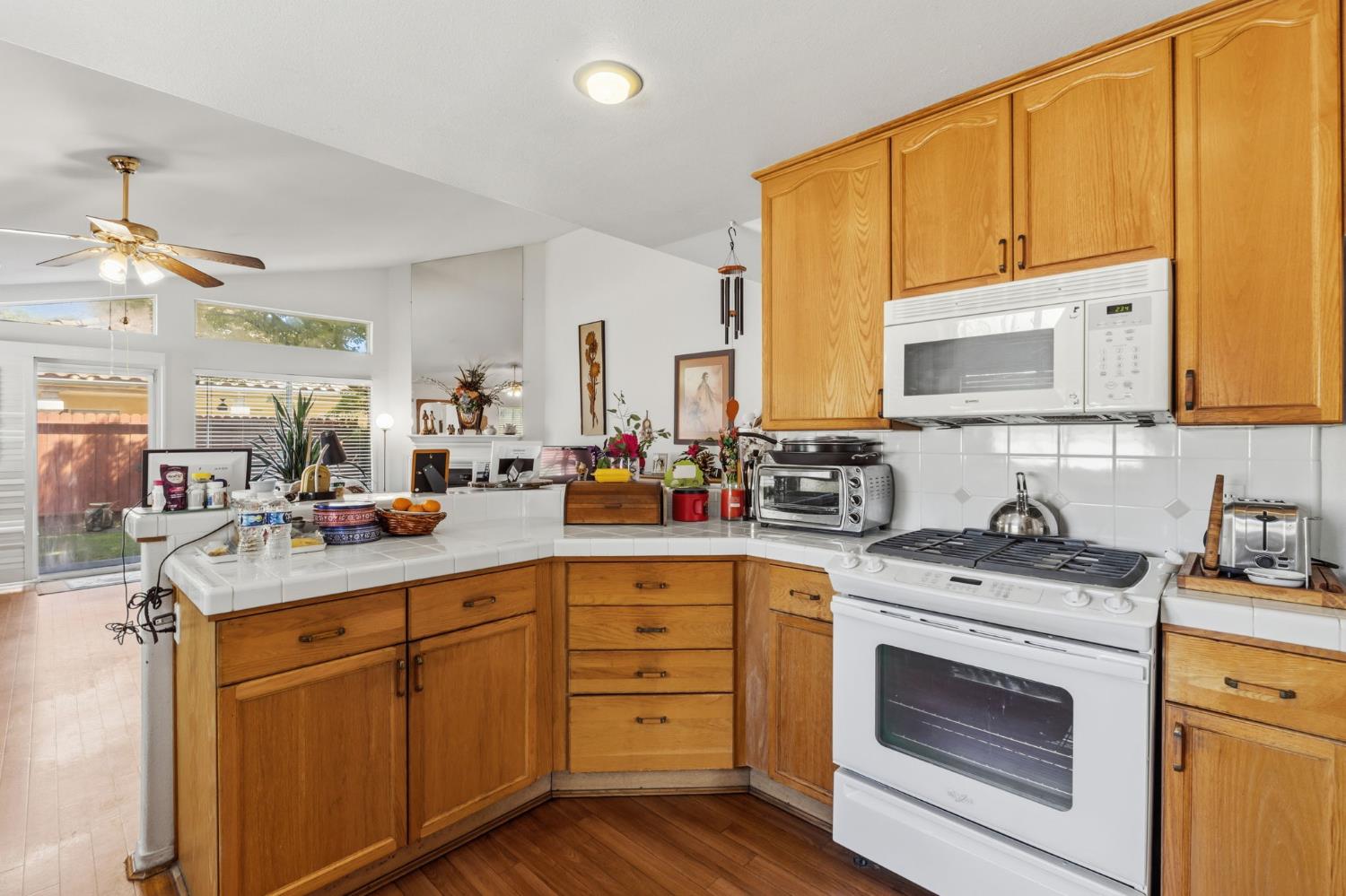 7490 N Hayston Ave, Fresno, CA 93720
