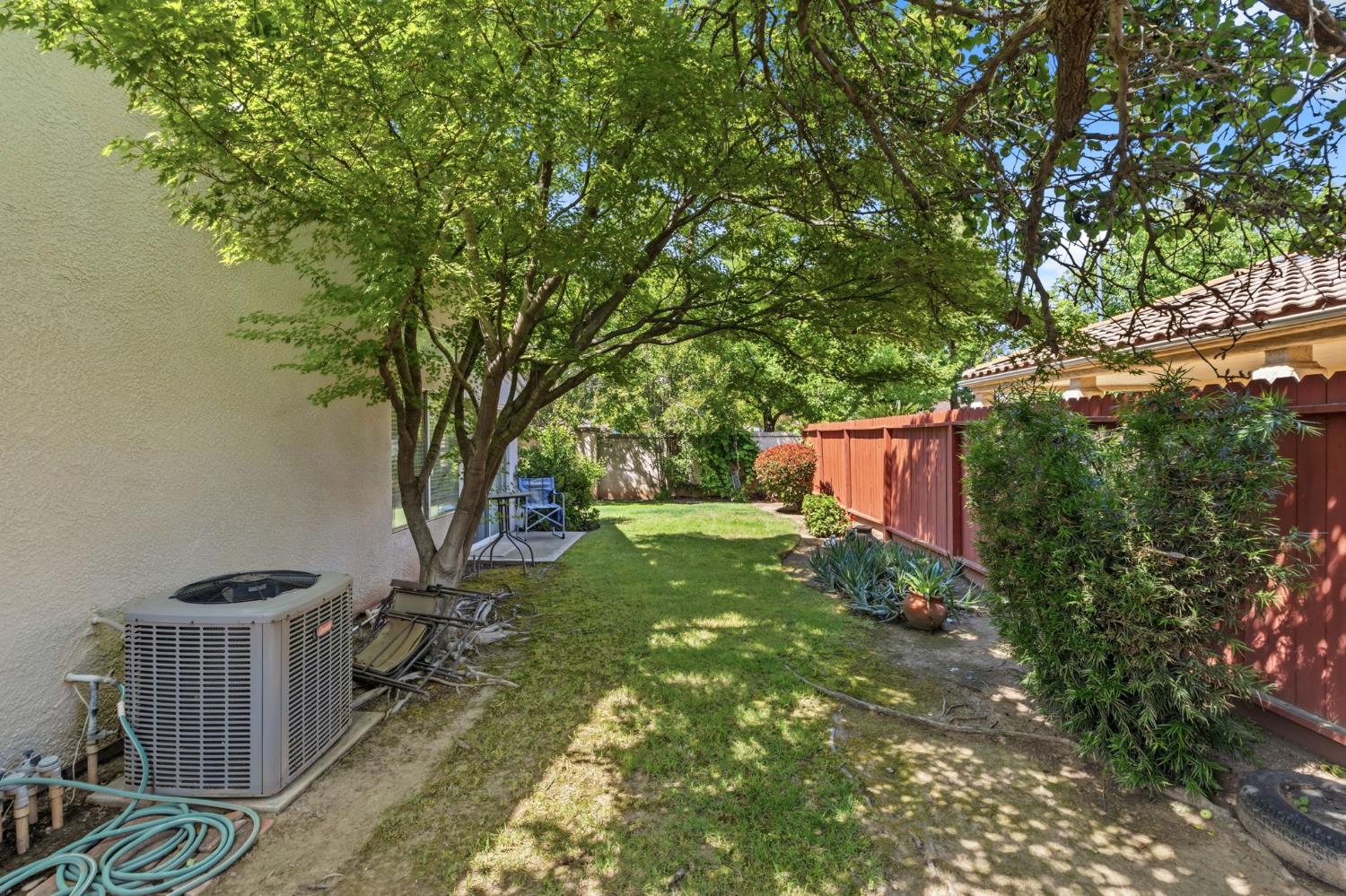 7490 N Hayston Ave, Fresno, CA 93720