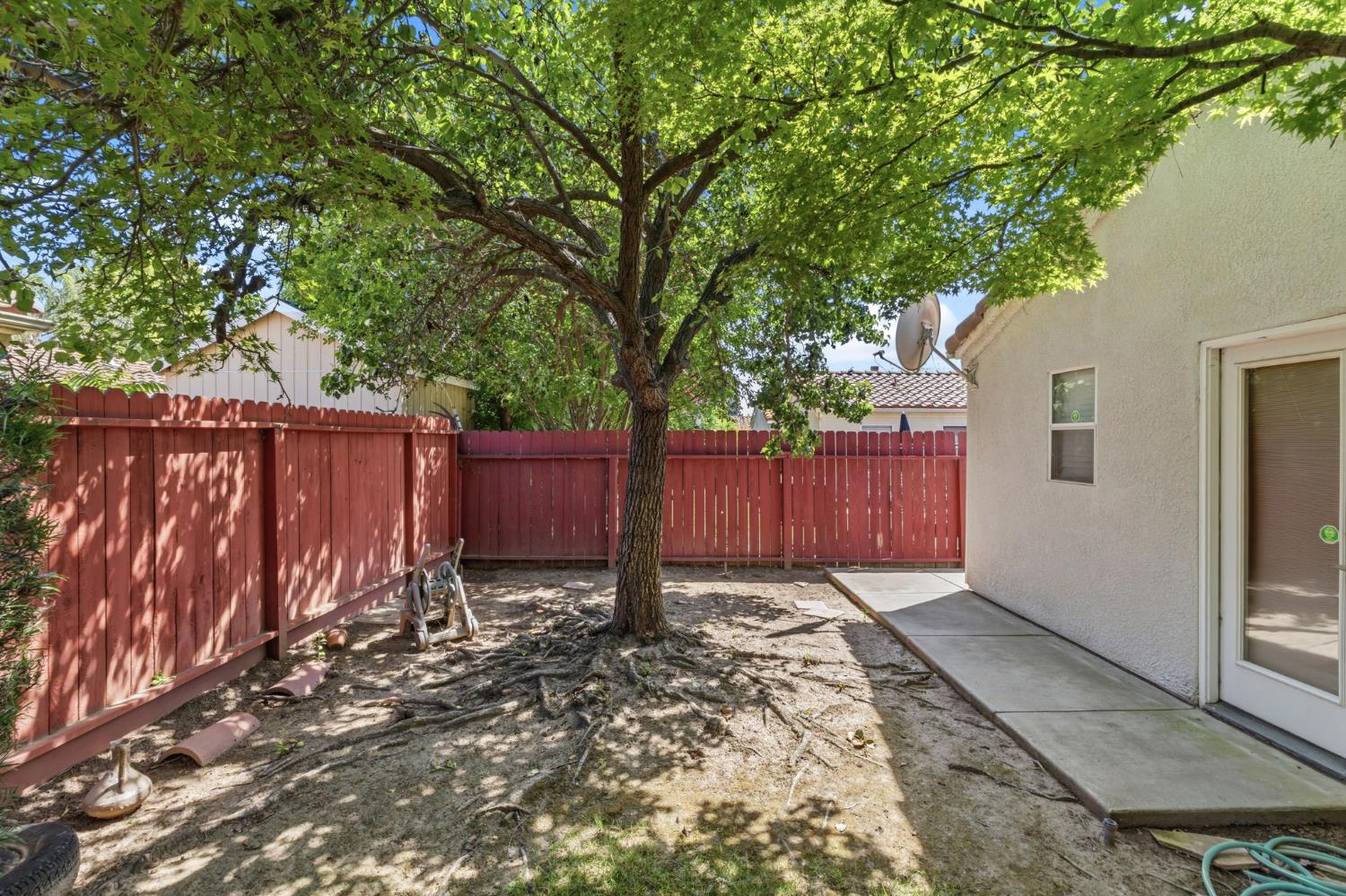 7490 N Hayston Ave, Fresno, CA 93720