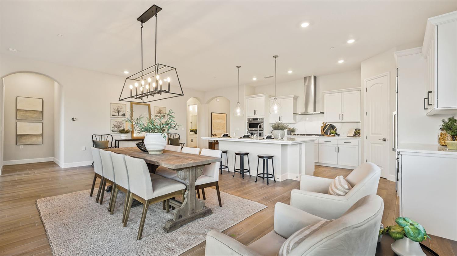 2946 Trenton Ave, Clovis, CA 93619