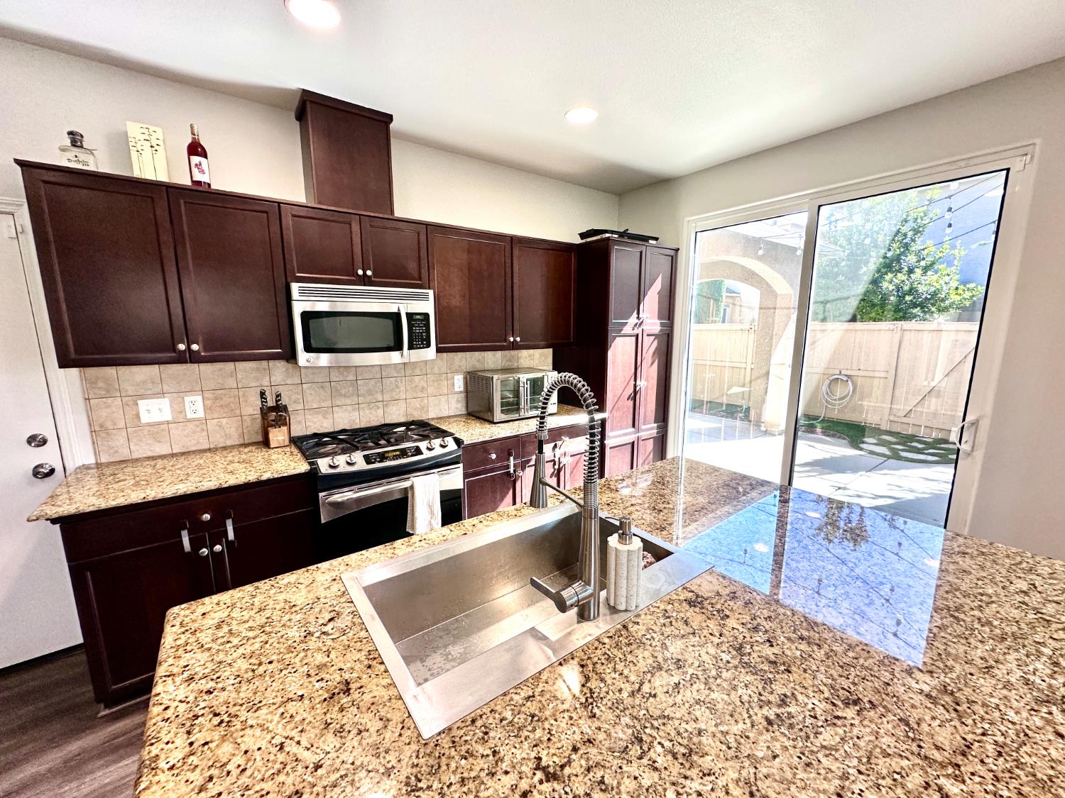4056 Trenton Ave, Clovis, CA 93619