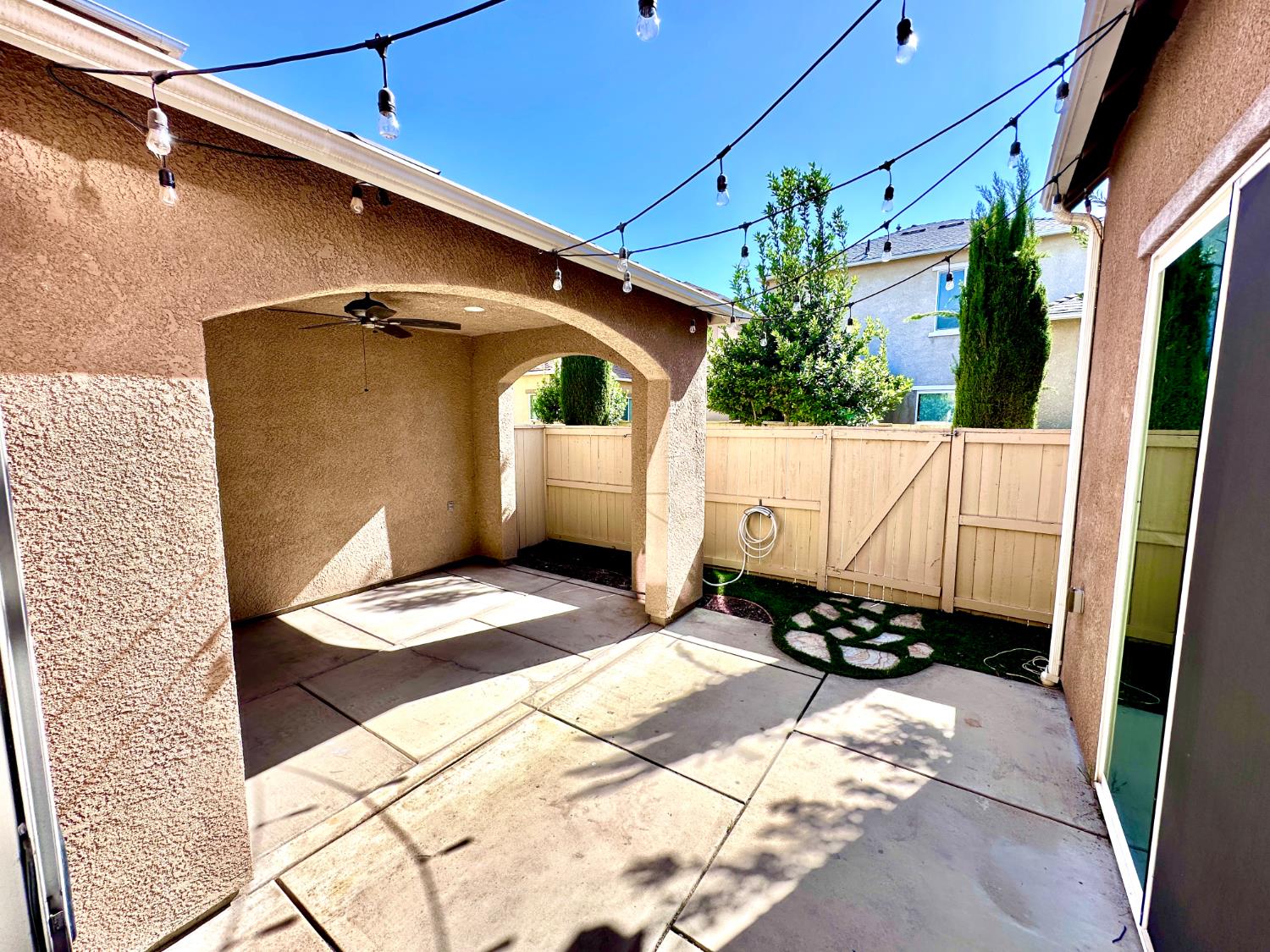 4056 Trenton Ave, Clovis, CA 93619