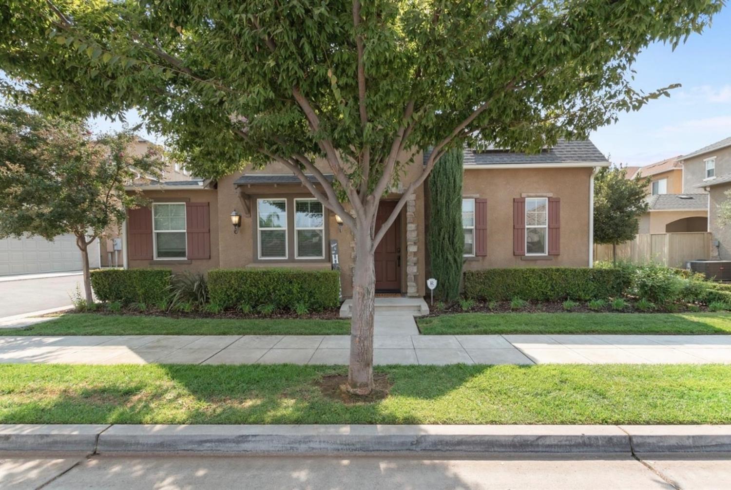 4056 Trenton Ave, Clovis, CA 93619