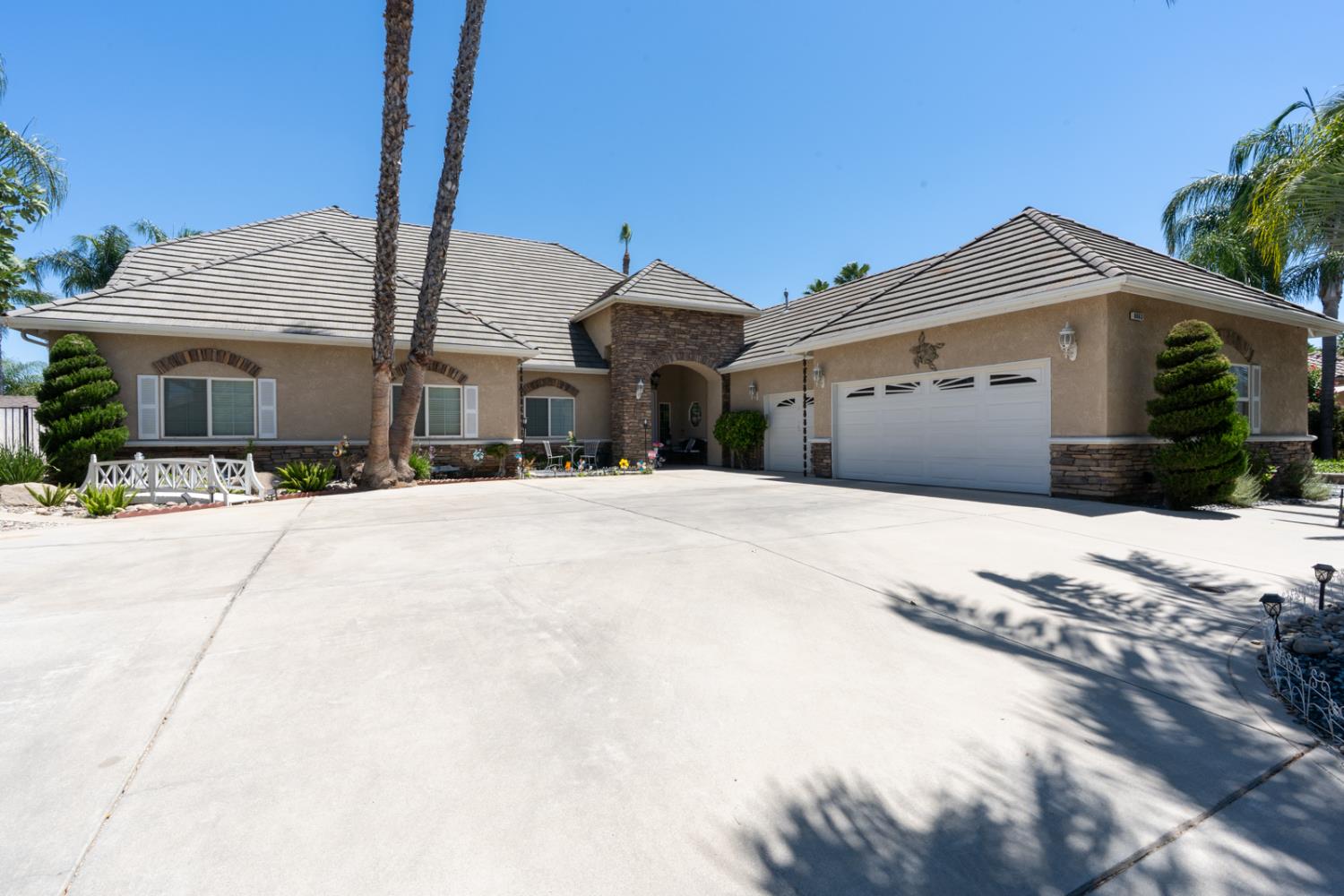 6663 Desert Springs St, Chowchilla, CA 93610