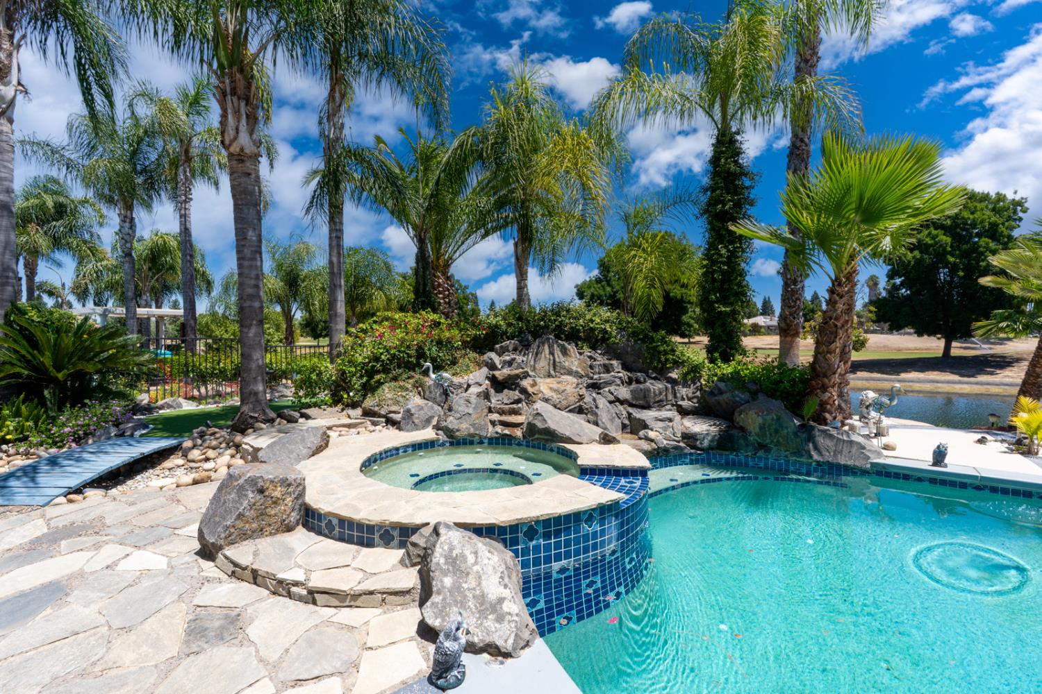 6663 Desert Springs St, Chowchilla, CA 93610