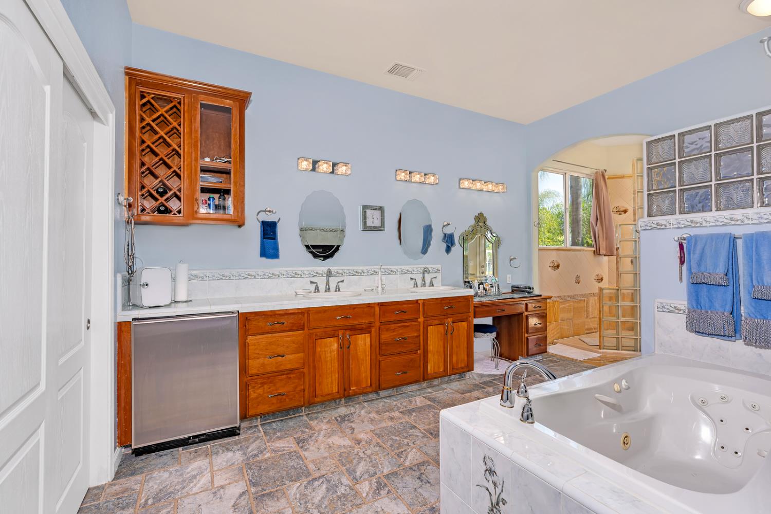 6663 Desert Springs St, Chowchilla, CA 93610