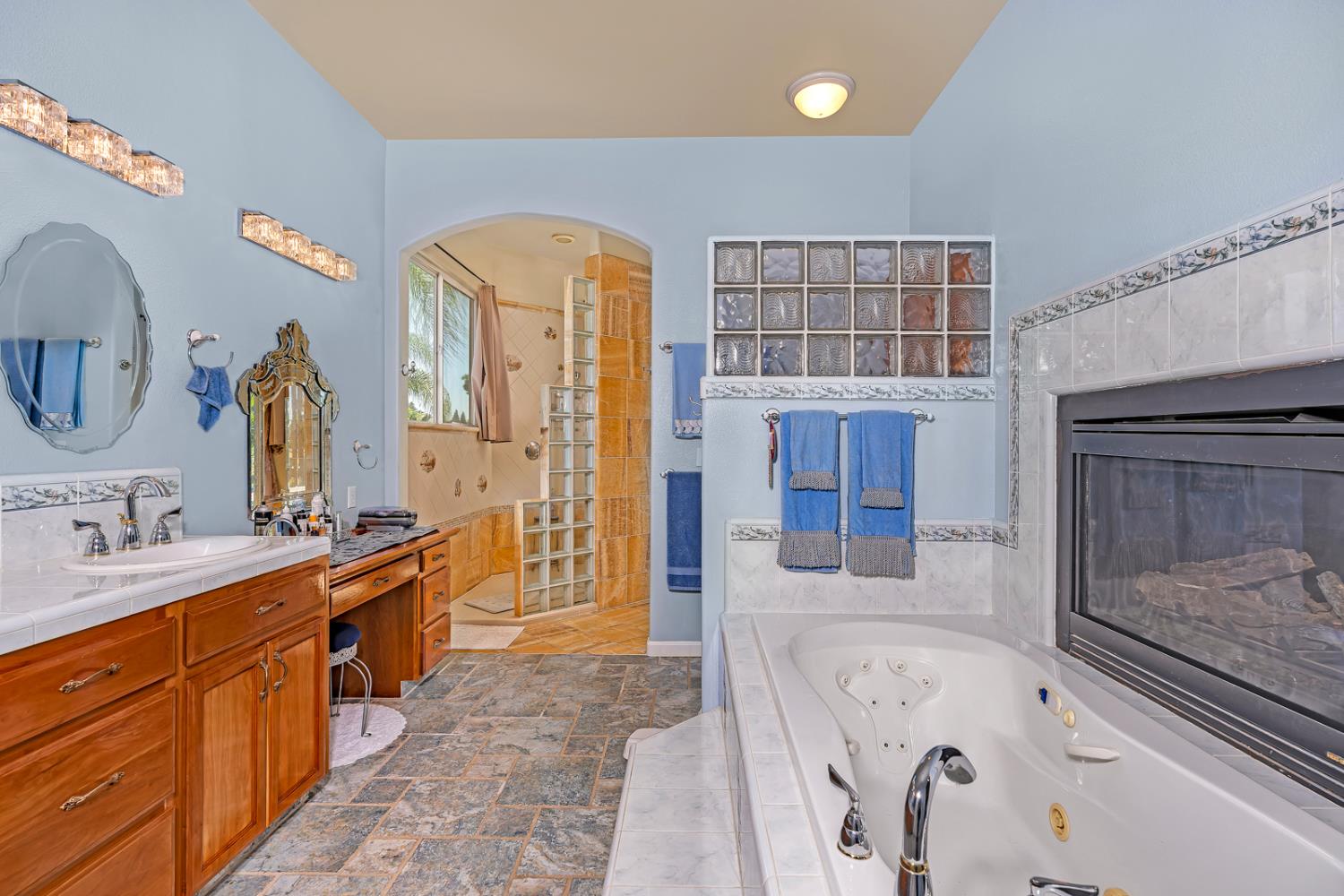 6663 Desert Springs St, Chowchilla, CA 93610