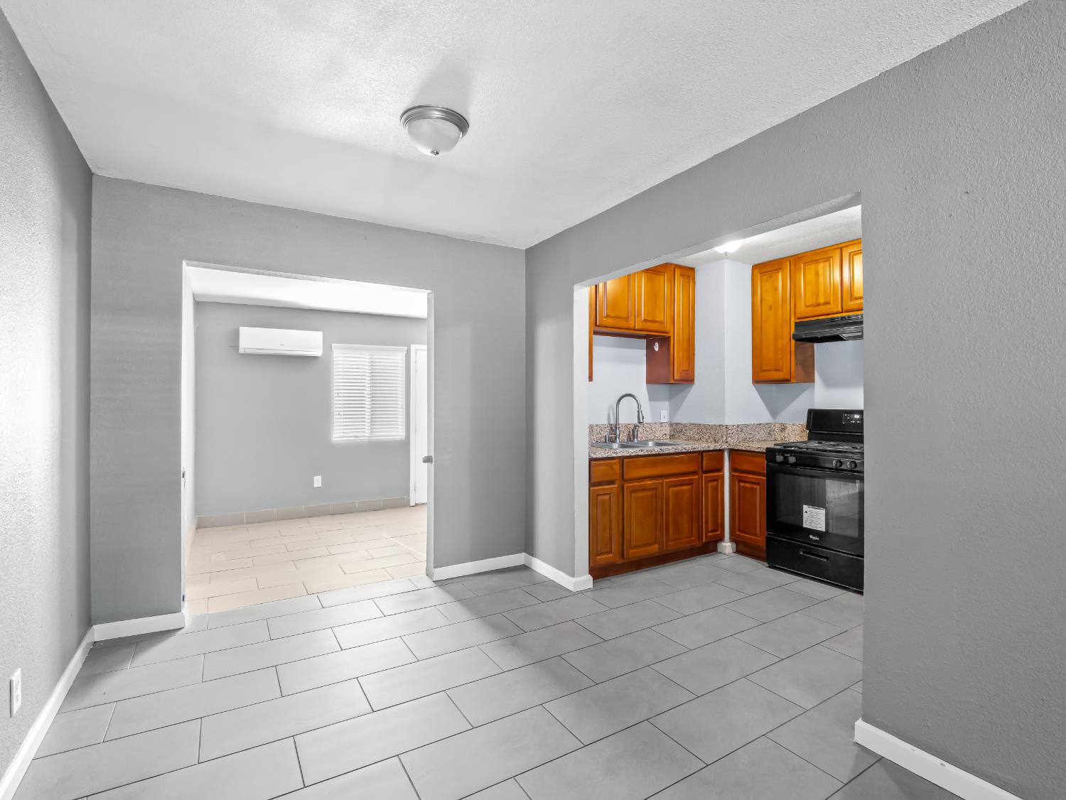1531 N Fresno St, Fresno, CA 93703