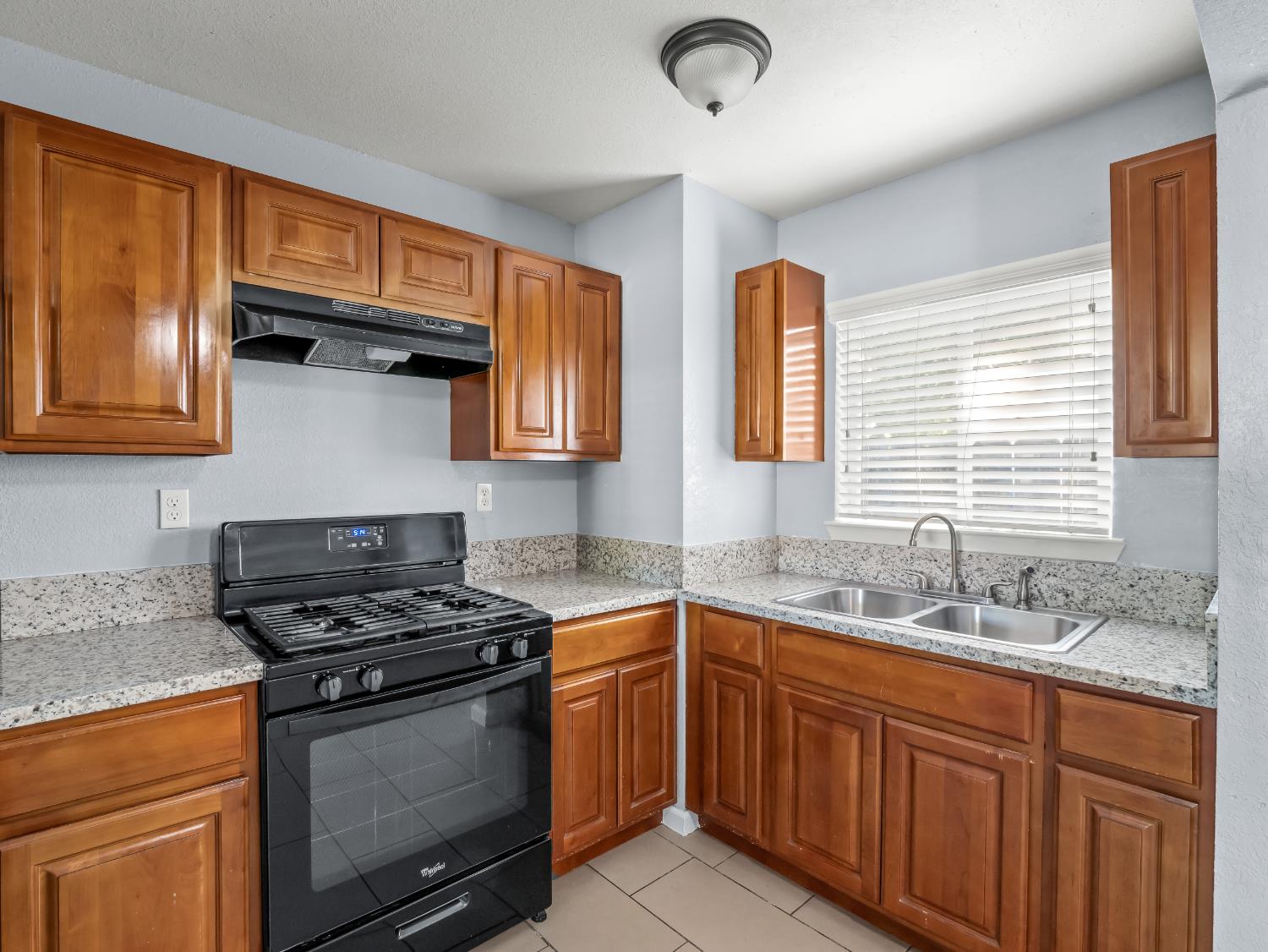 1531 N Fresno St, Fresno, CA 93703