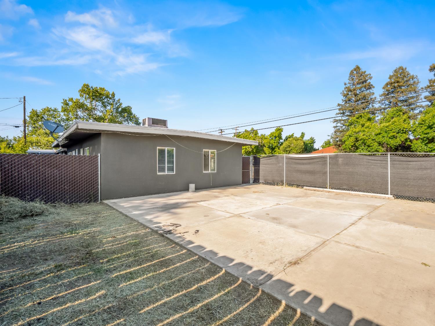 1531 N Fresno St, Fresno, CA 93703