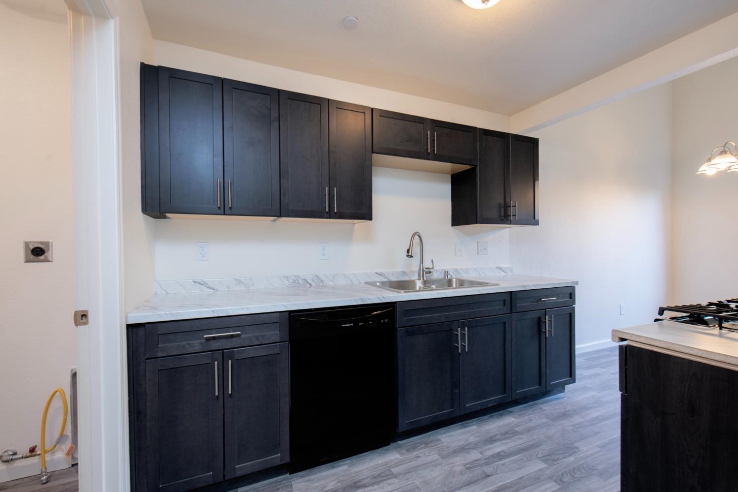 540 S Argyle Ave #101, Fresno, CA 93727