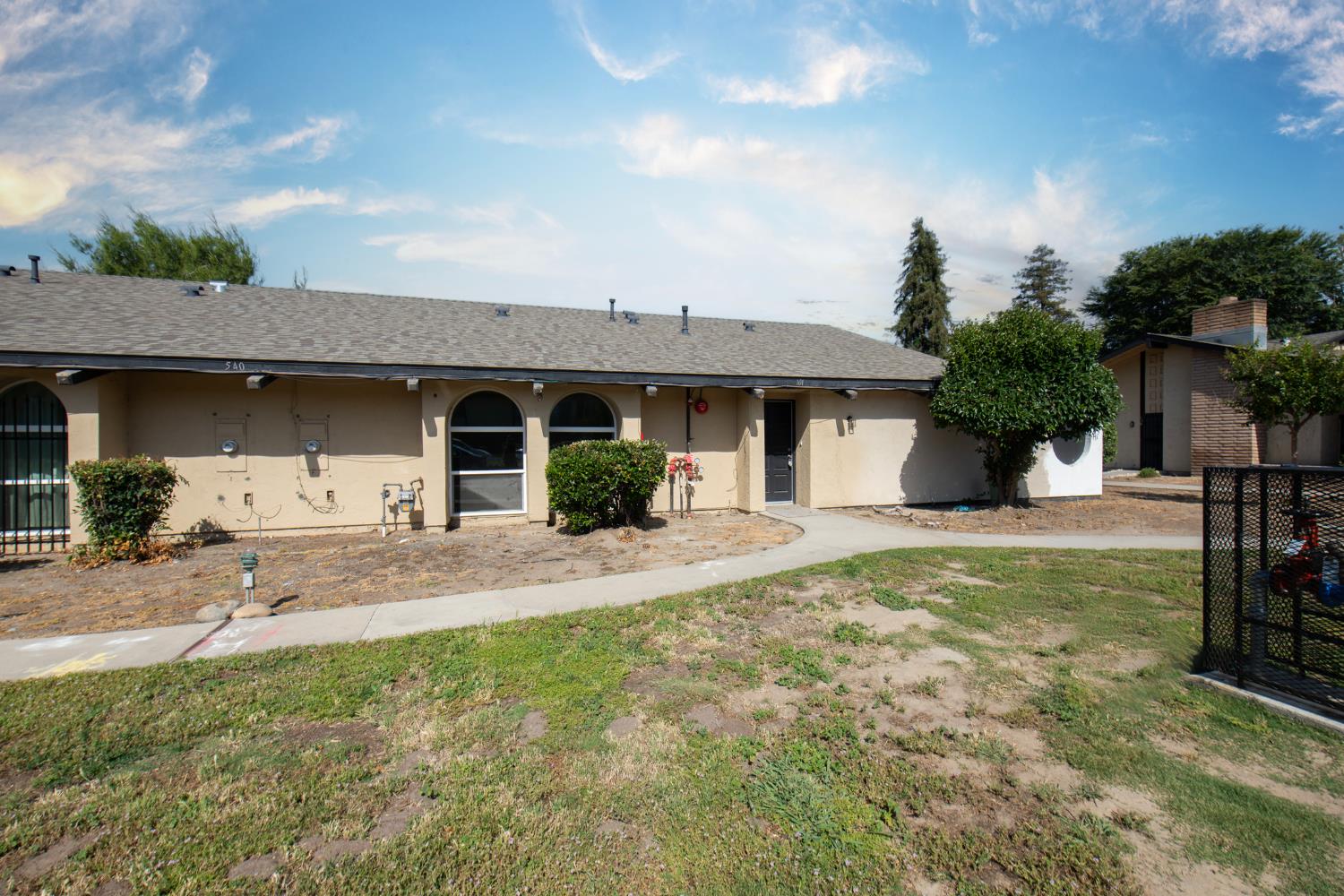 540 S Argyle Ave #101, Fresno, CA 93727