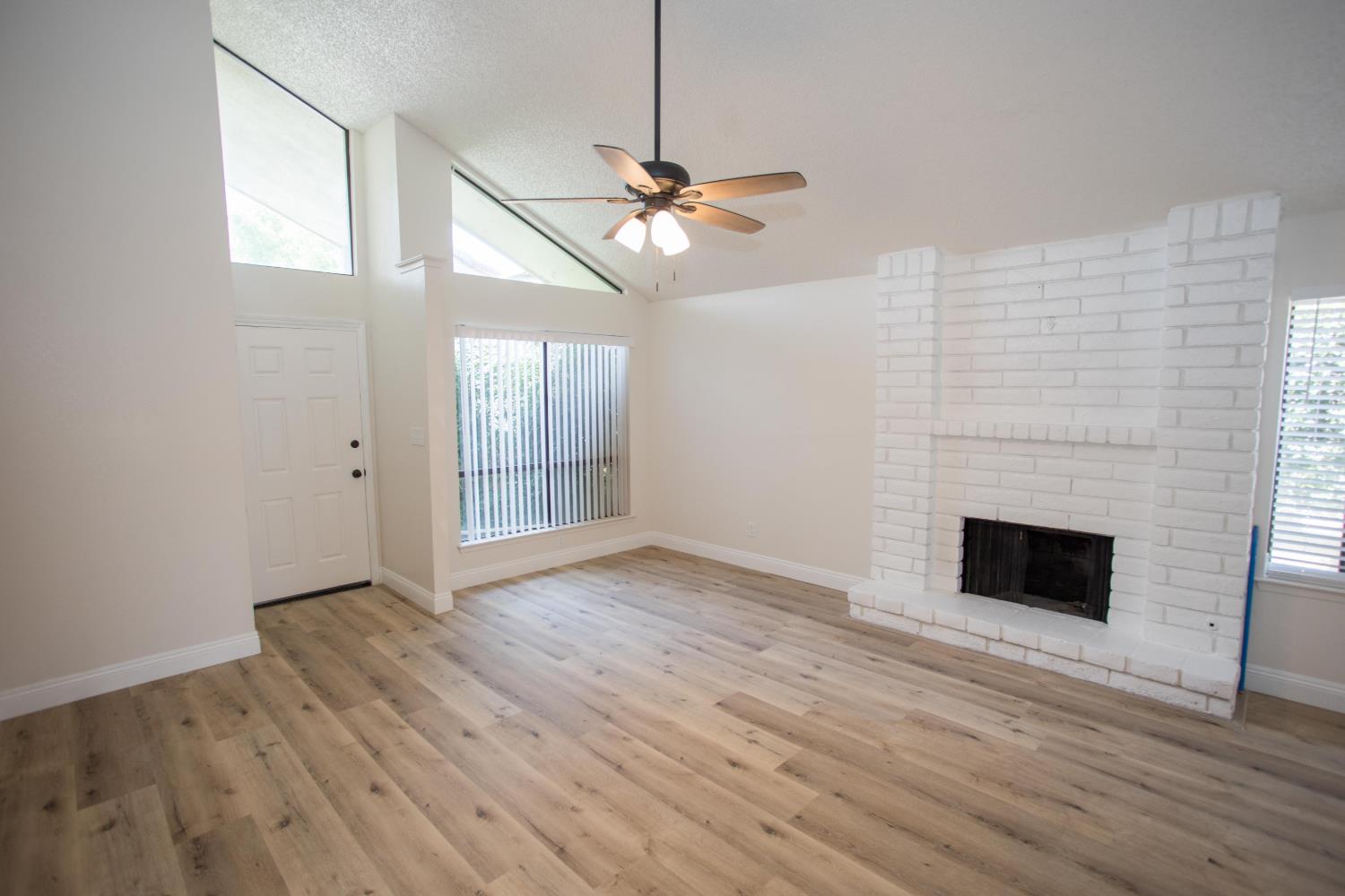 5728 N Monte Ave #1, Fresno, CA 93711