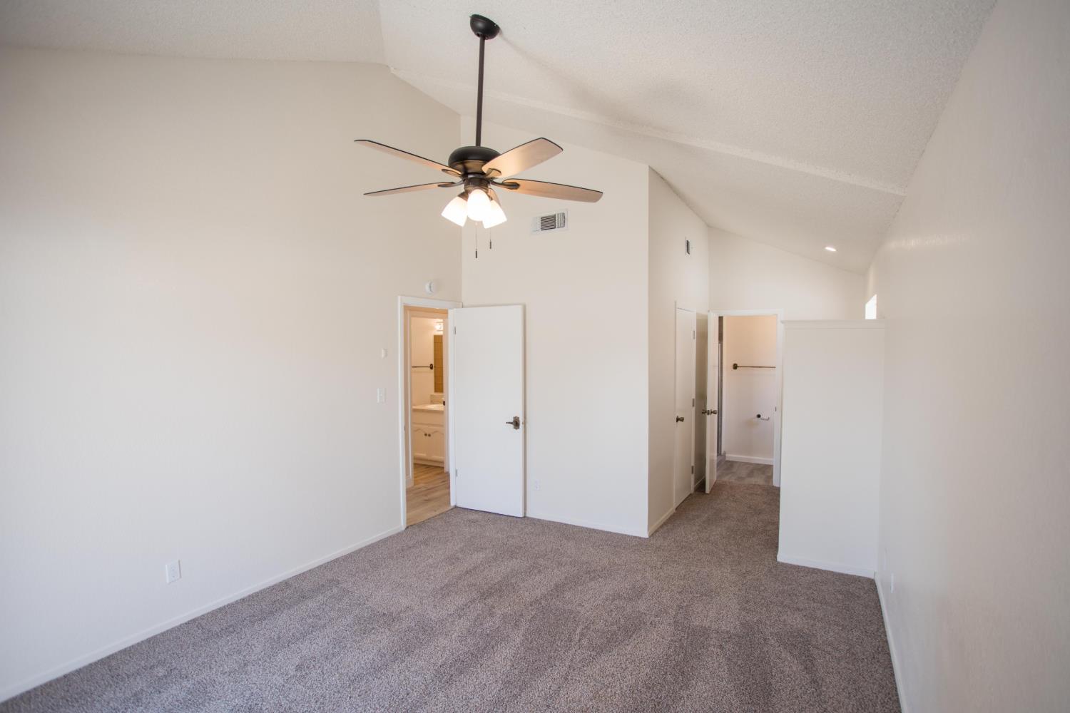 5728 N Monte Ave #1, Fresno, CA 93711