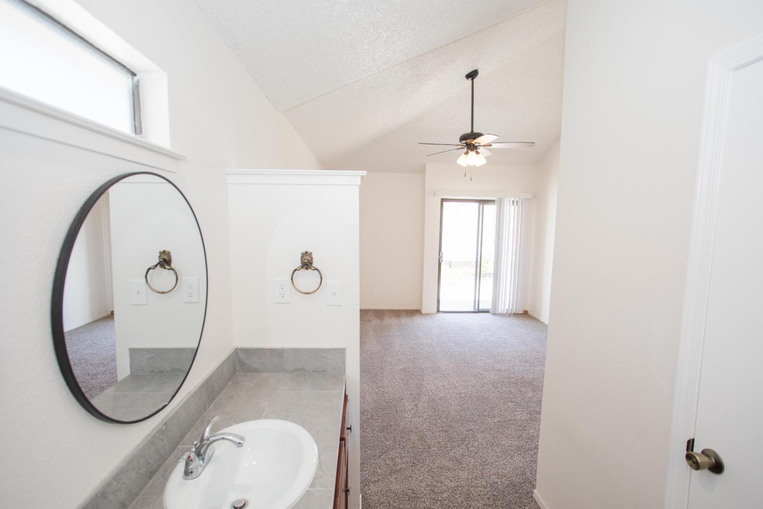 5728 N Monte Ave #1, Fresno, CA 93711