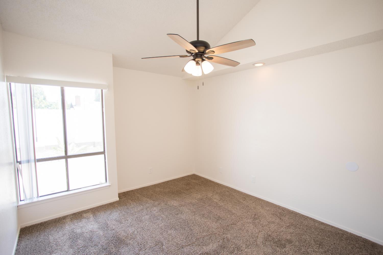5728 N Monte Ave #1, Fresno, CA 93711