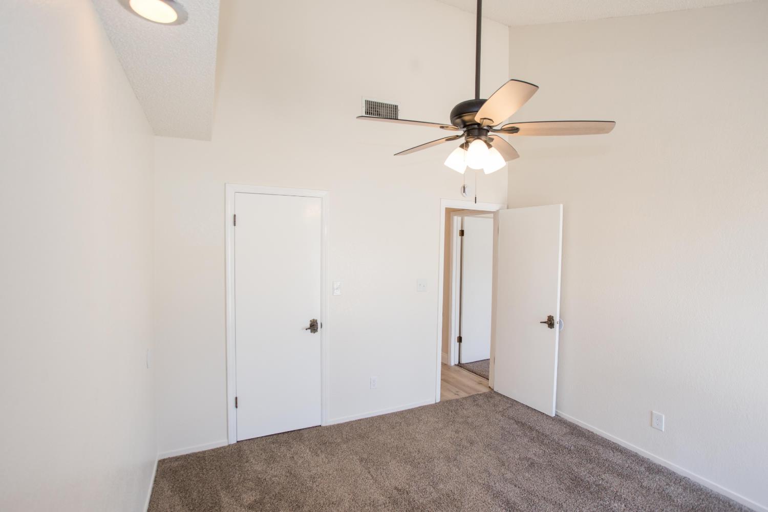 5728 N Monte Ave #1, Fresno, CA 93711