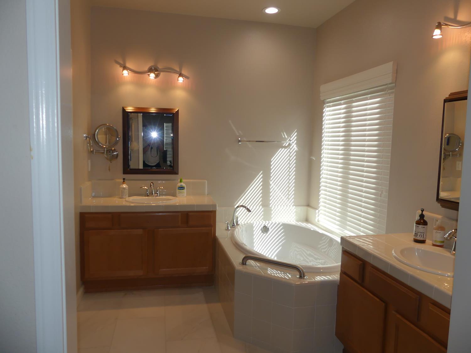 7169 W San Madele Ave, Fresno, CA 93723