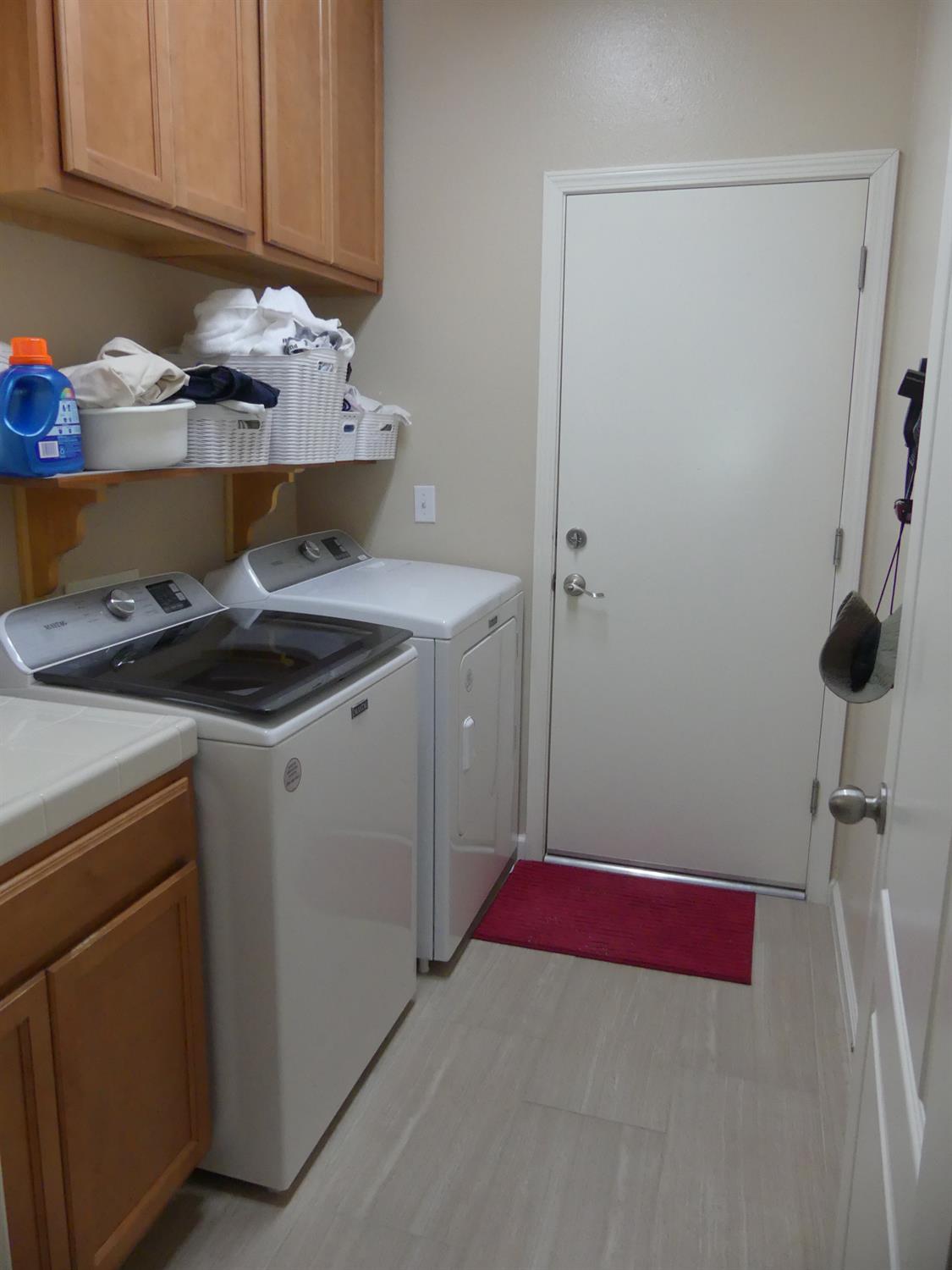 7169 W San Madele Ave, Fresno, CA 93723