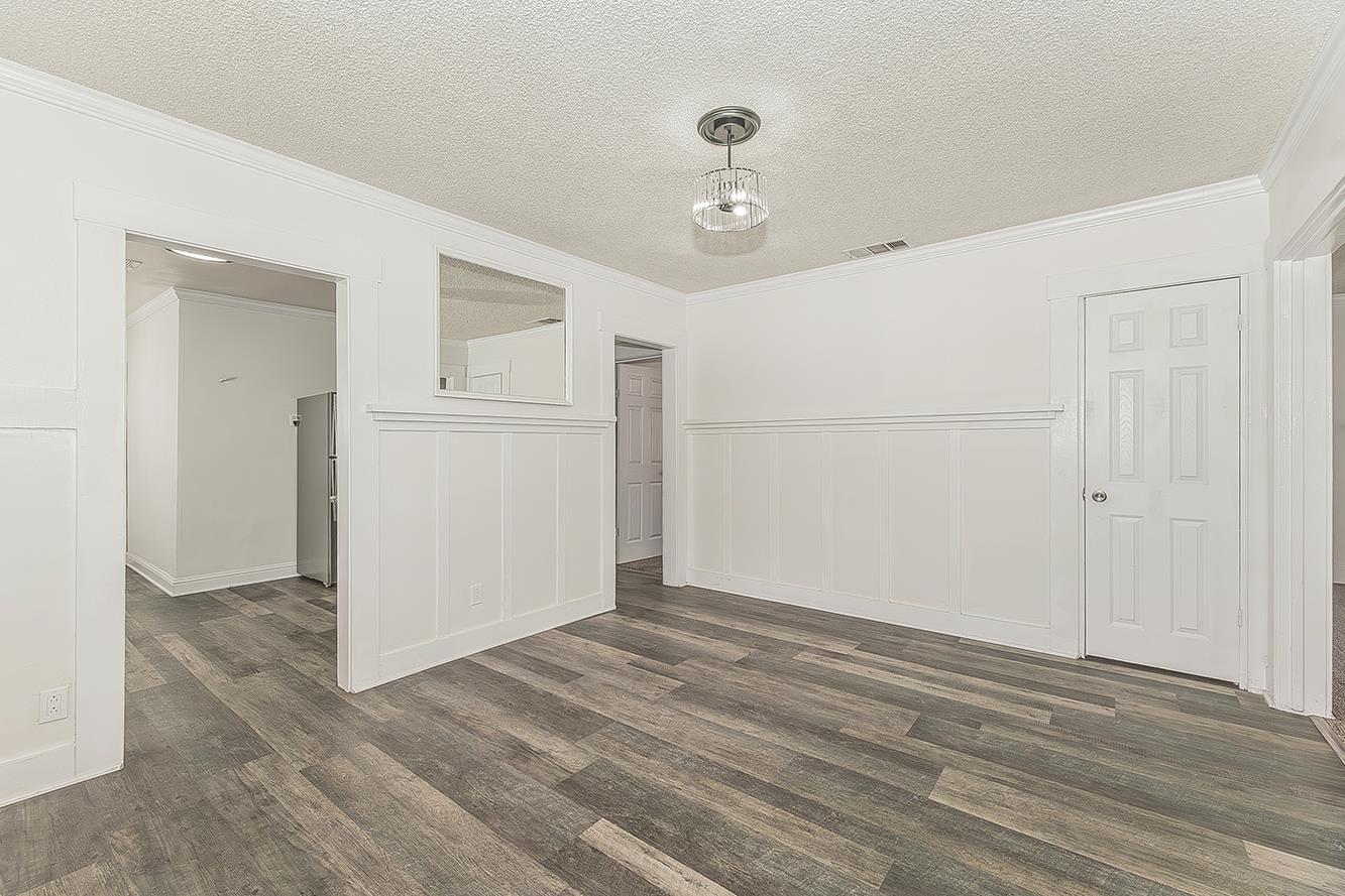 630 E Dudley Ave, Fresno, CA 93728