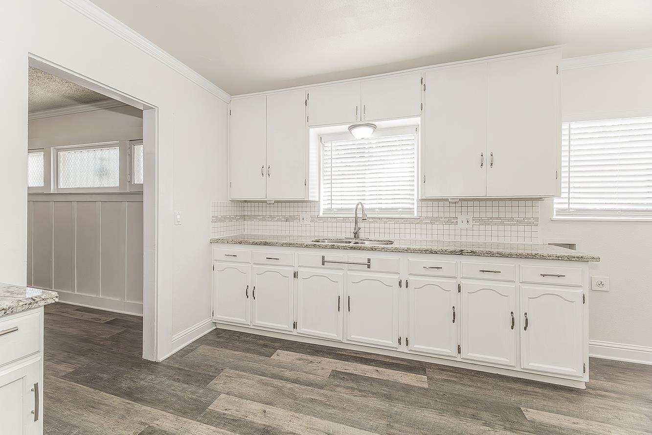 630 E Dudley Ave, Fresno, CA 93728