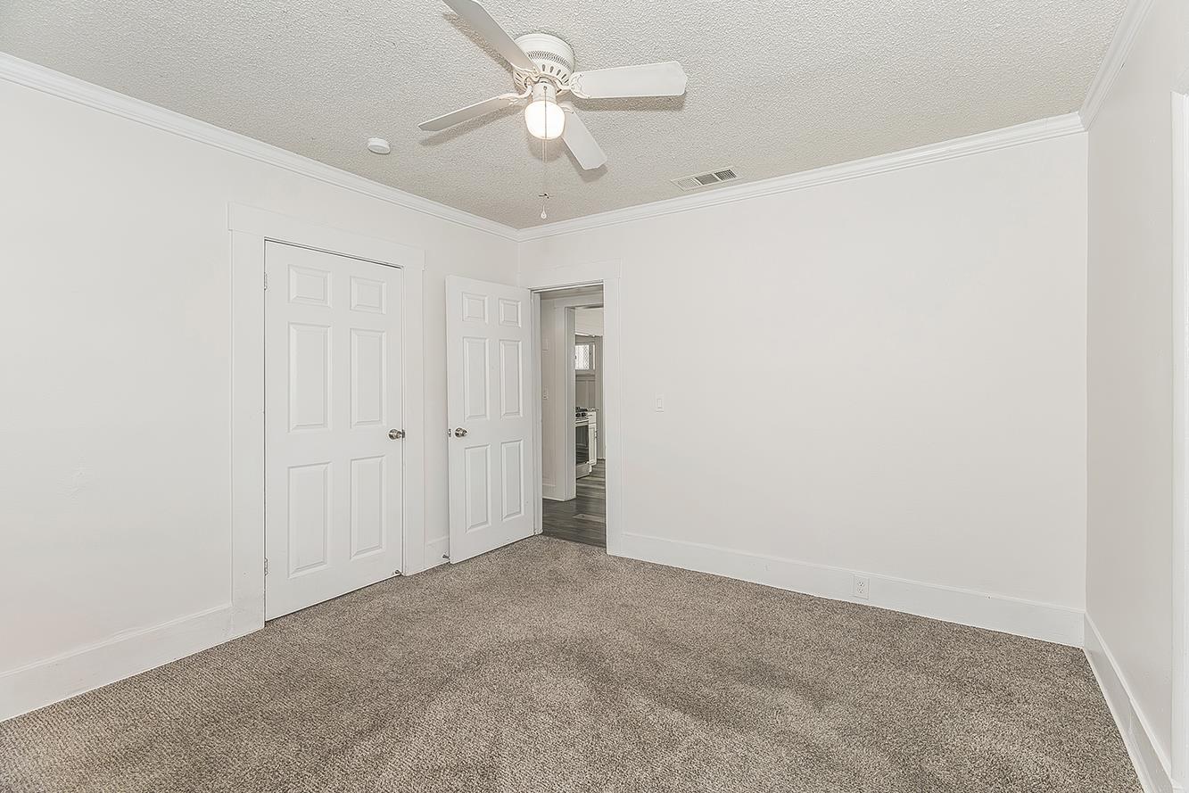 630 E Dudley Ave, Fresno, CA 93728