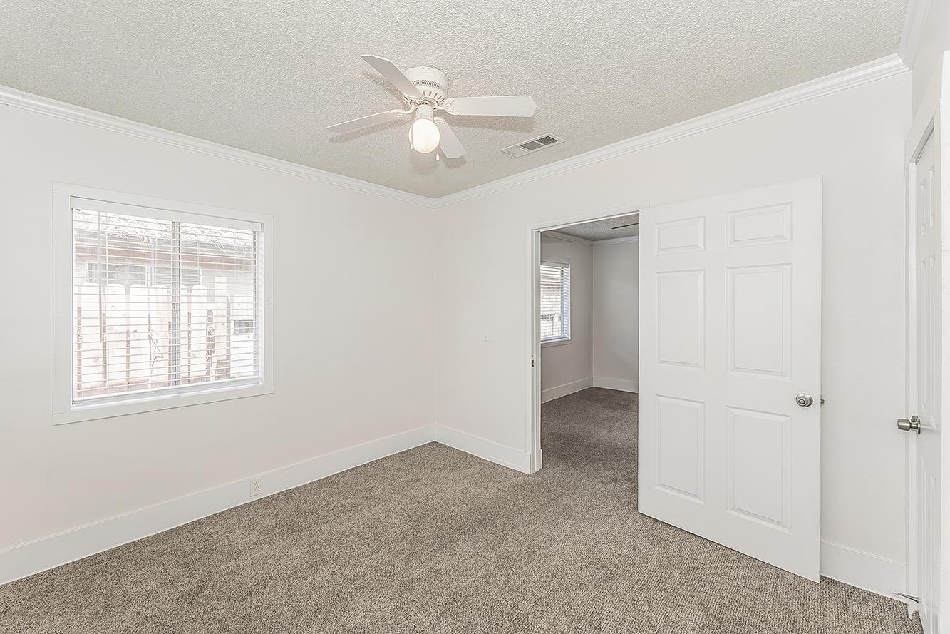 630 E Dudley Ave, Fresno, CA 93728