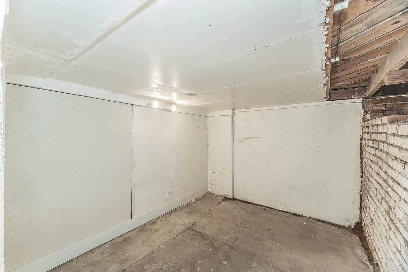 630 E Dudley Ave, Fresno, CA 93728