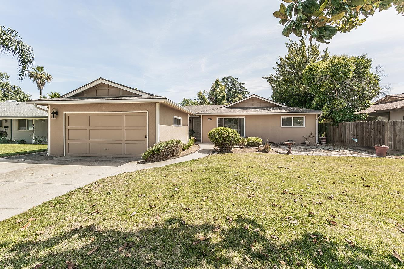 4888 E Rialto Ave, Fresno, CA 93726