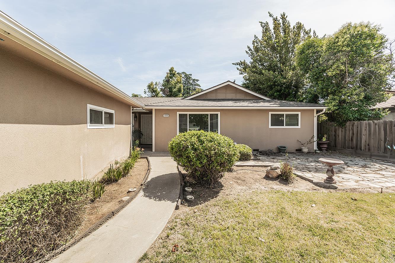 4888 E Rialto Ave, Fresno, CA 93726