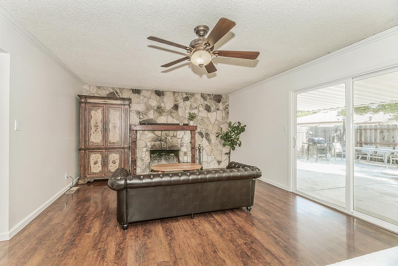 4888 E Rialto Ave, Fresno, CA 93726