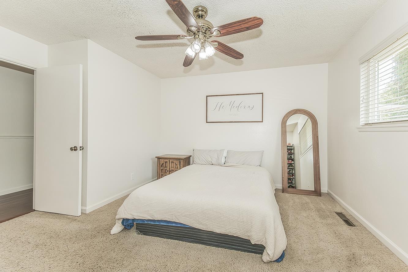 4888 E Rialto Ave, Fresno, CA 93726