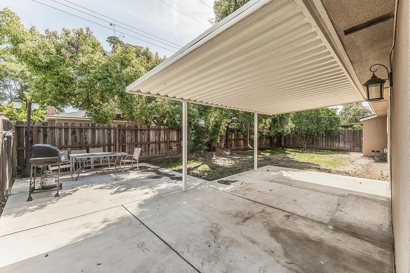 4888 E Rialto Ave, Fresno, CA 93726
