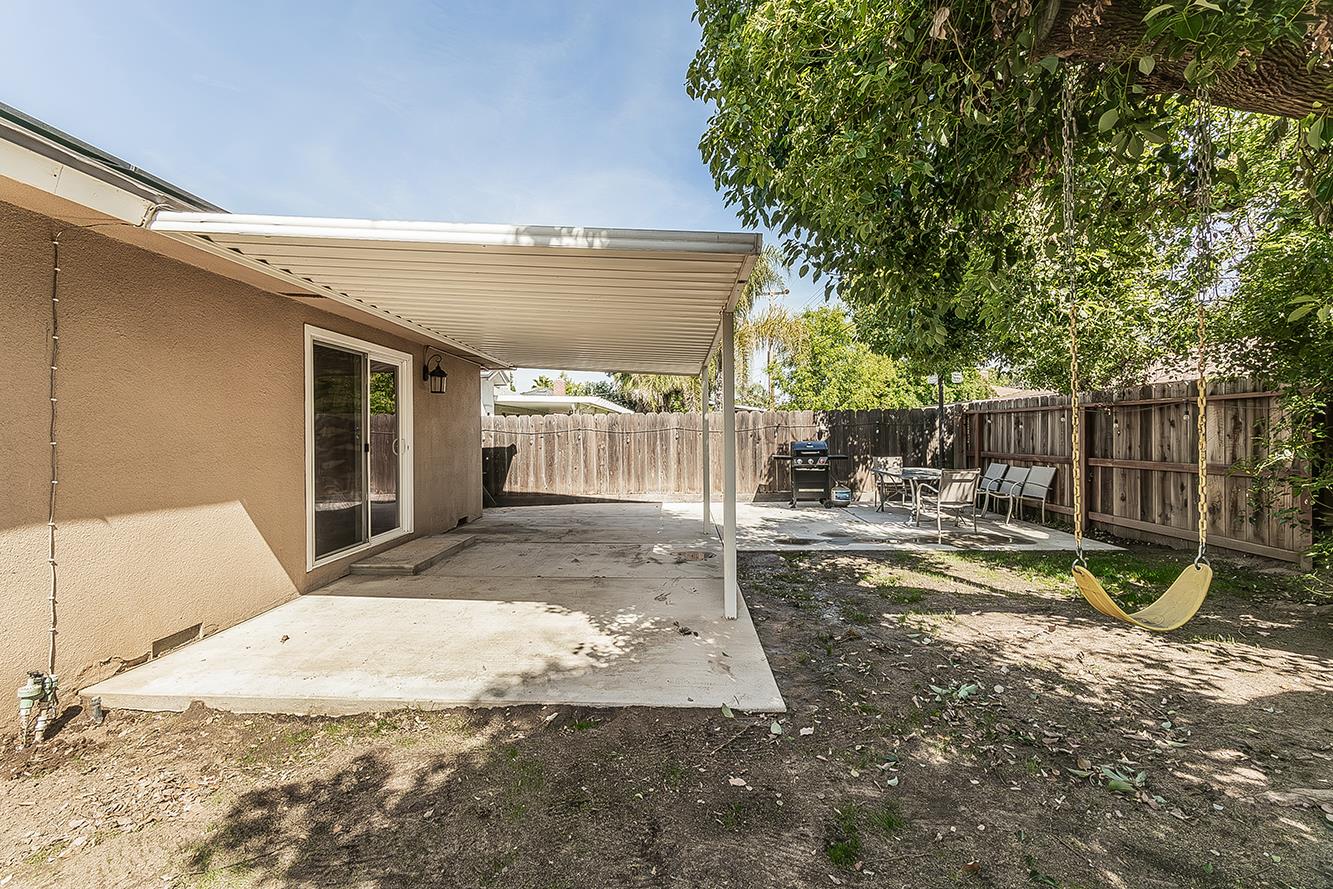 4888 E Rialto Ave, Fresno, CA 93726