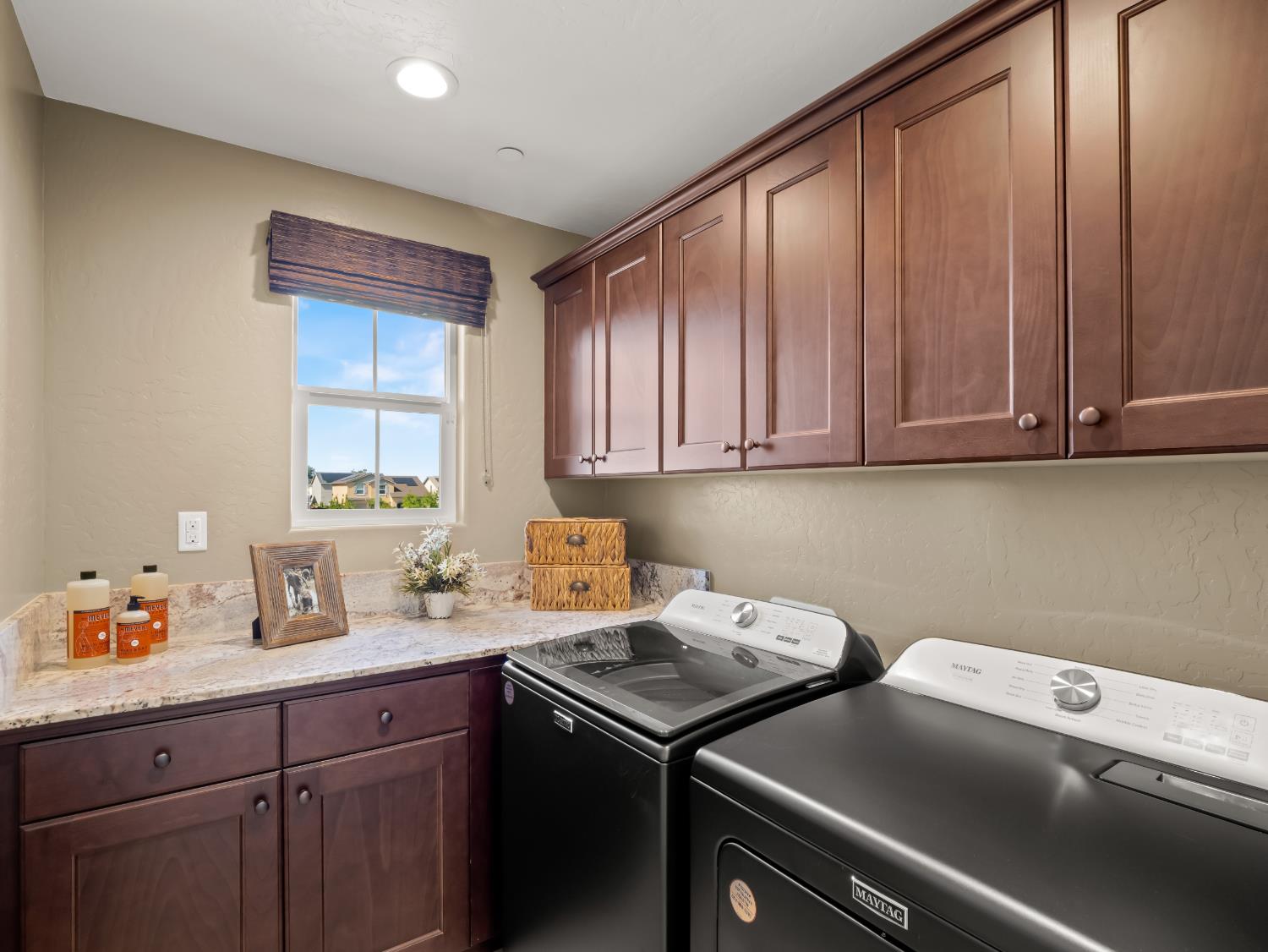 6421 W Indianapolis Ave, Fresno, CA 93723