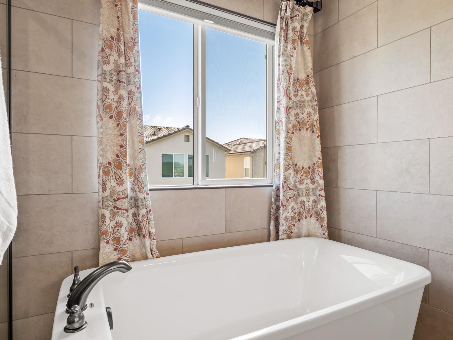 6421 W Indianapolis Ave, Fresno, CA 93723